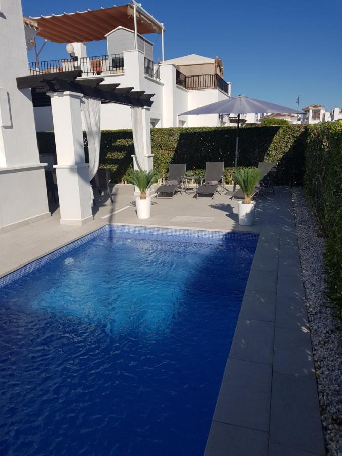 Villa Mit Privatem Pool, Zentrumsnah Roldan ภายนอก รูปภาพ